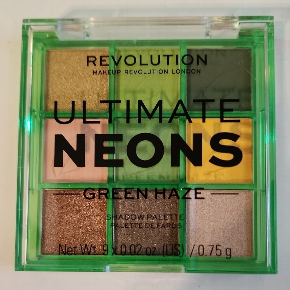 Revolution Ultimate Neons Eyeshadow Palette - Green Haze
